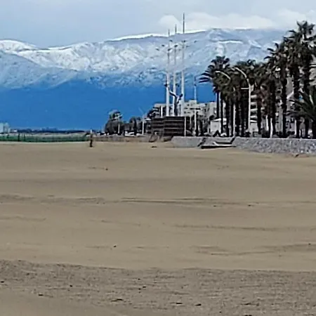 D'hotes Un Ete Sans Fin A 50 M De La A Canet-en-Roussillon